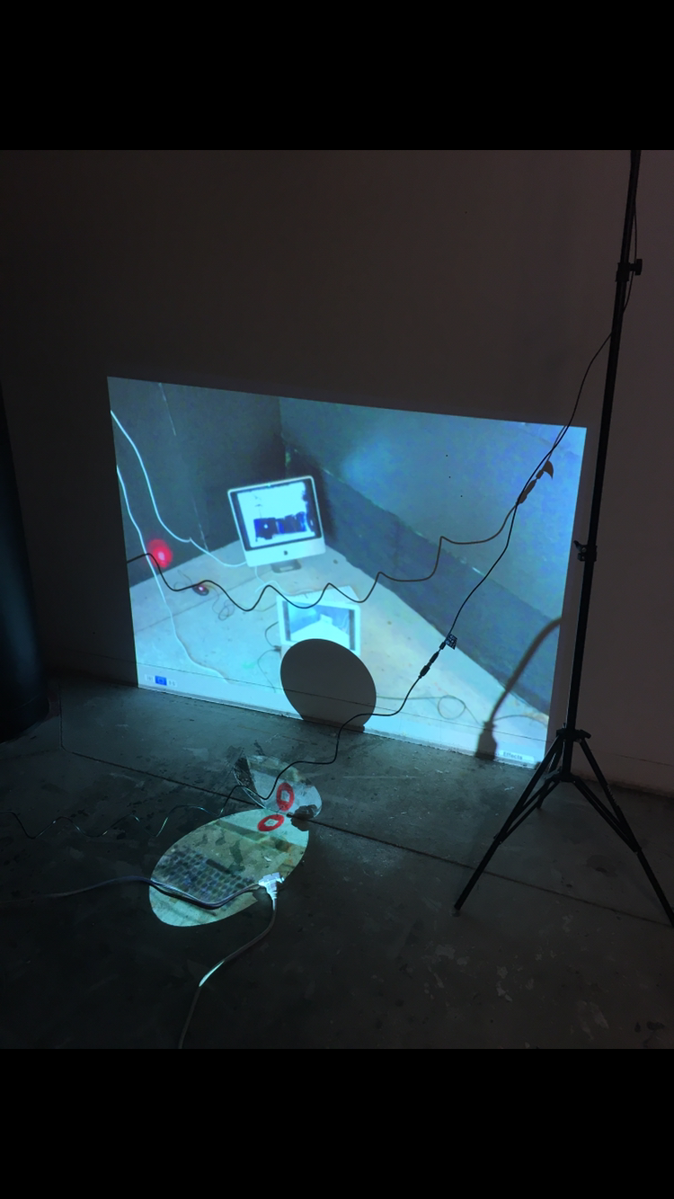 Live Feed Still No.2